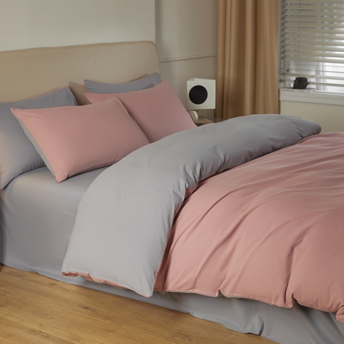 91家纺网 家纺一手货源 找家纺 卓越家纺 2025新款全棉加厚磨毛四件套 迷失粉雾