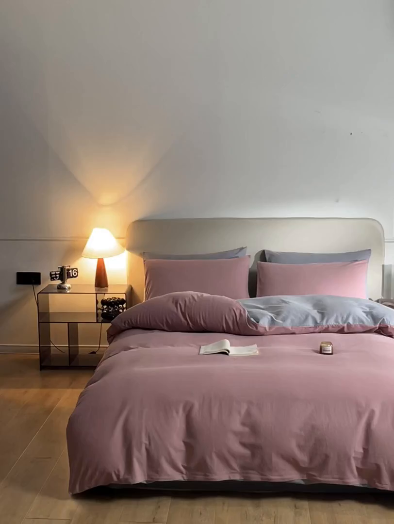 91家纺网 家纺一手货源 找家纺 卓越家纺 2025新款全棉加厚磨毛四件套 迷失粉雾