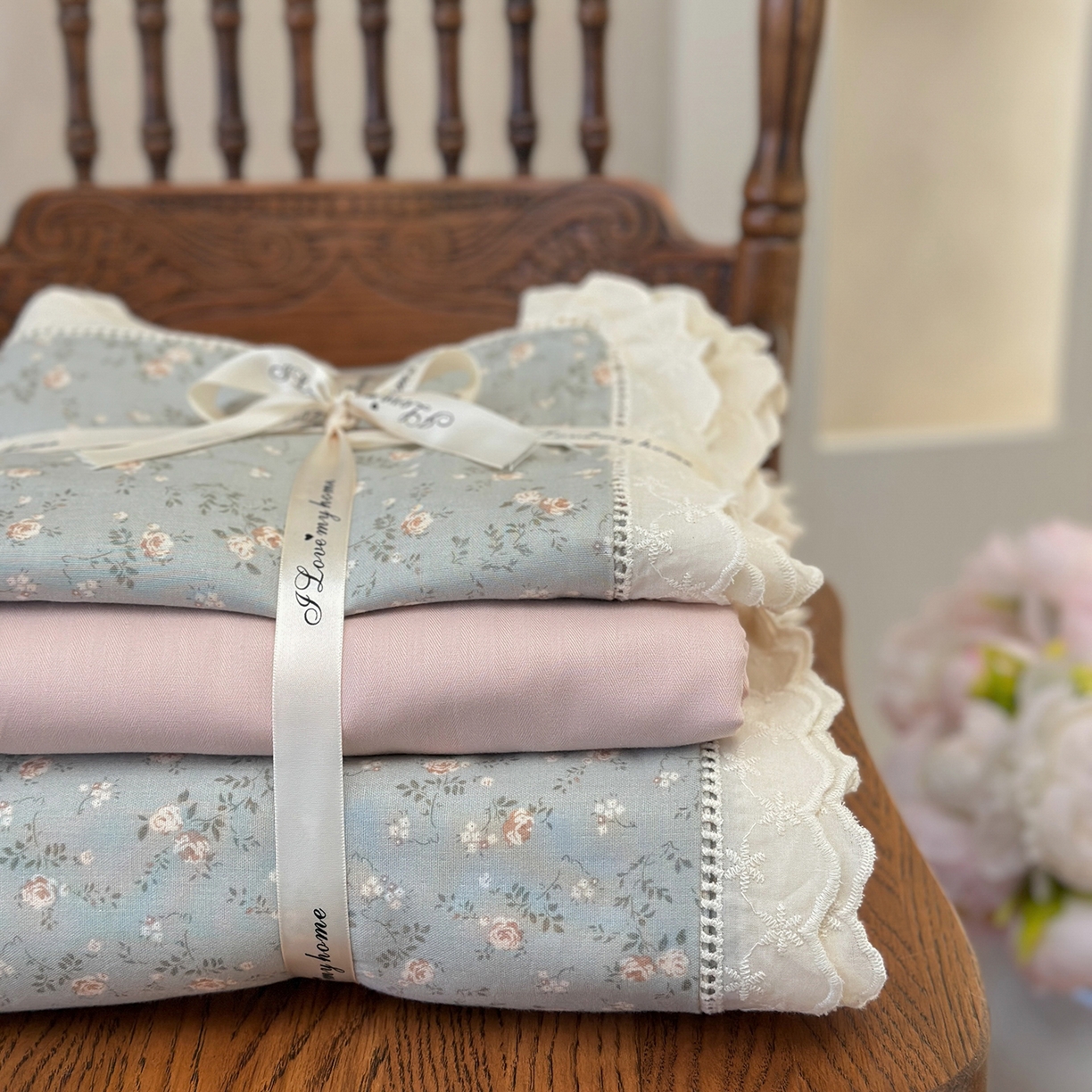 91家纺网 家纺一手货源 找家纺 麦伦家居 2025新款A类全棉有氧双层纱印花系列四件套-镂空系列 星奈绿