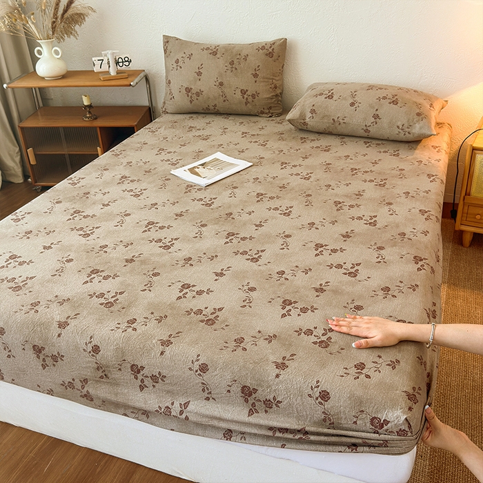 91家纺网 家纺一手货源 找家纺 麦乐迪 2025新款130克高克重仿棉印花单床笠 玫瑰悠香-灰