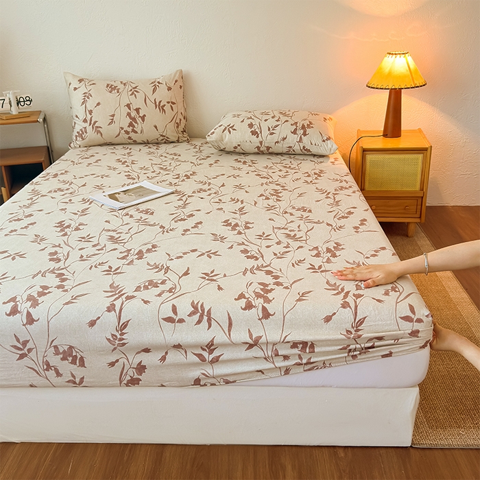 91家纺网 家纺一手货源 找家纺 麦乐迪 2025新款130克高克重仿棉印花单床笠 棕藤逸韵