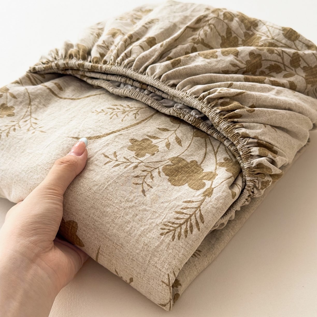 91家纺网 家纺一手货源 找家纺 麦乐迪 2025新款130克高克重仿棉印花单床笠 锦云花簇-黄