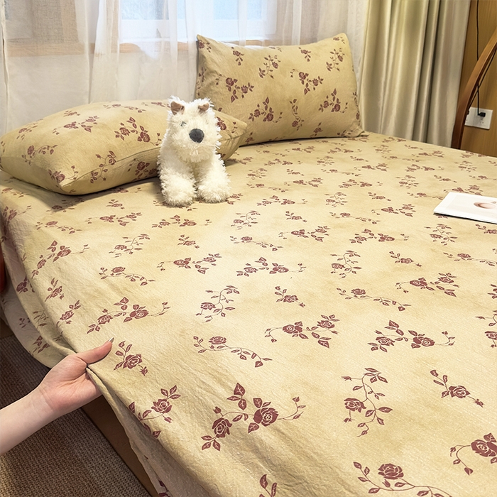 91家纺网 家纺一手货源 找家纺 麦乐迪 2025新款130克高克重仿棉印花单床单 玫瑰悠香-黄