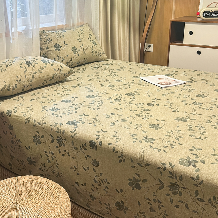 91家纺网 家纺一手货源 找家纺 麦乐迪 2025新款130克高克重仿棉印花单床单 婉花漫布-灰绿