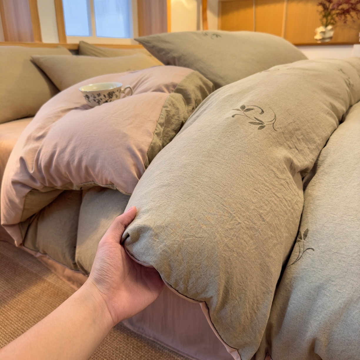 91家纺网 家纺一手货源 找家纺 麦乐迪 2025新款10A抗菌加厚磨毛印花四件套（提供买家秀） 棕枝点韵