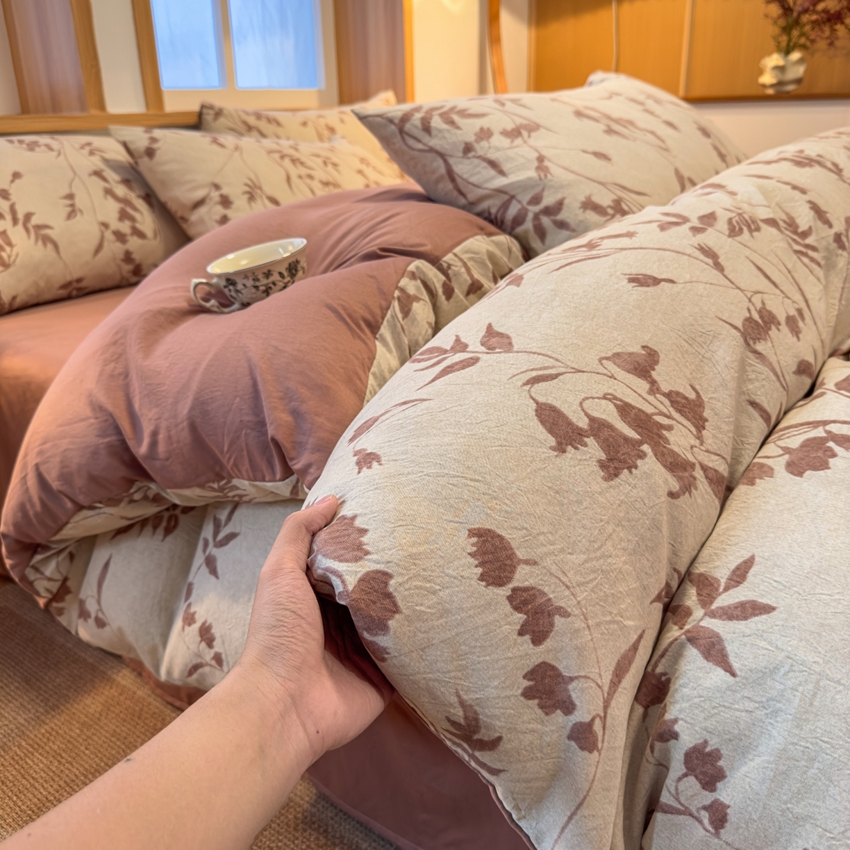 91家纺网 家纺一手货源 找家纺 麦乐迪 2025新款10A抗菌加厚磨毛印花四件套（提供买家秀） 棕藤逸韵