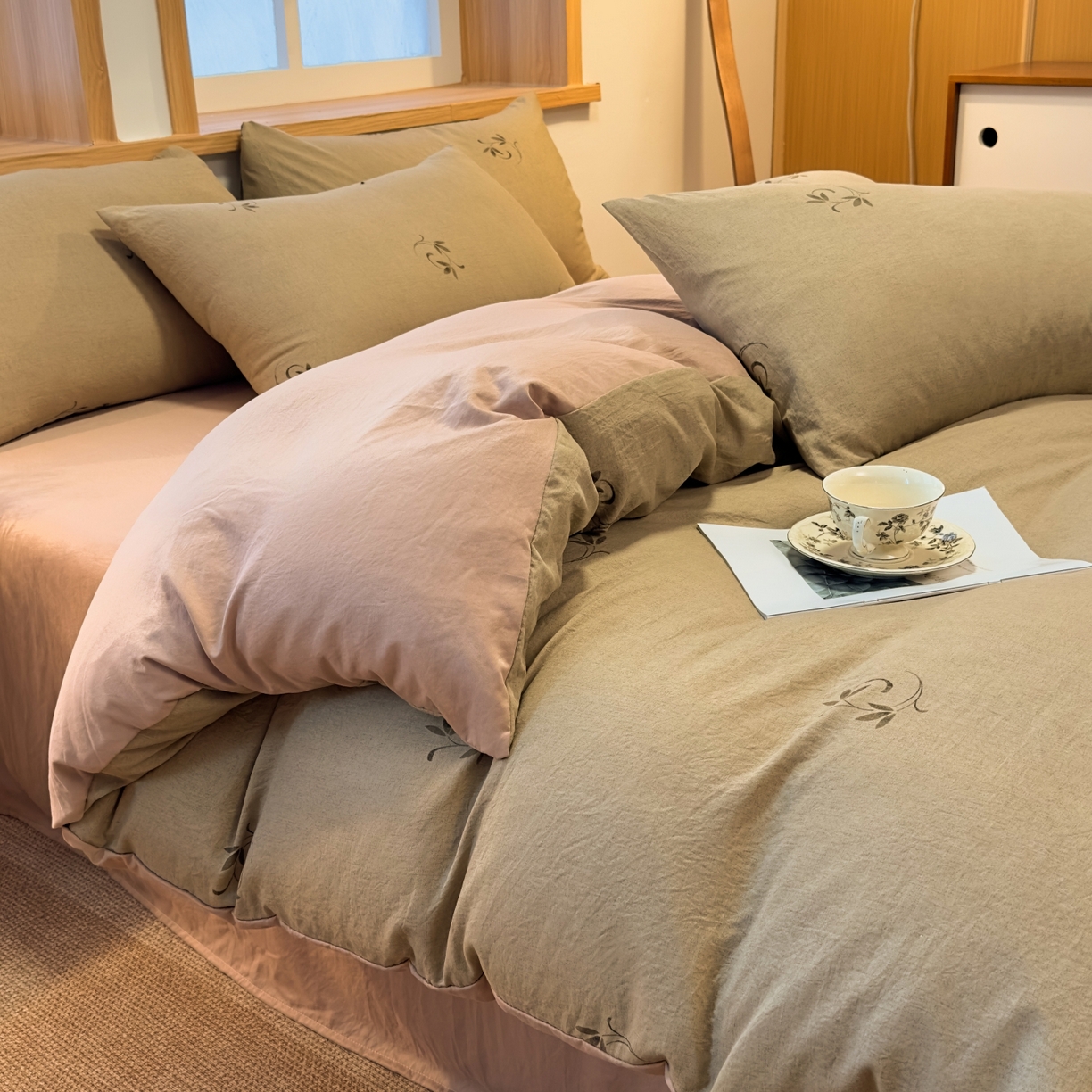 91家纺网 家纺一手货源 找家纺 麦乐迪 2025新款10A抗菌加厚磨毛印花四件套（提供买家秀） 棕枝点韵