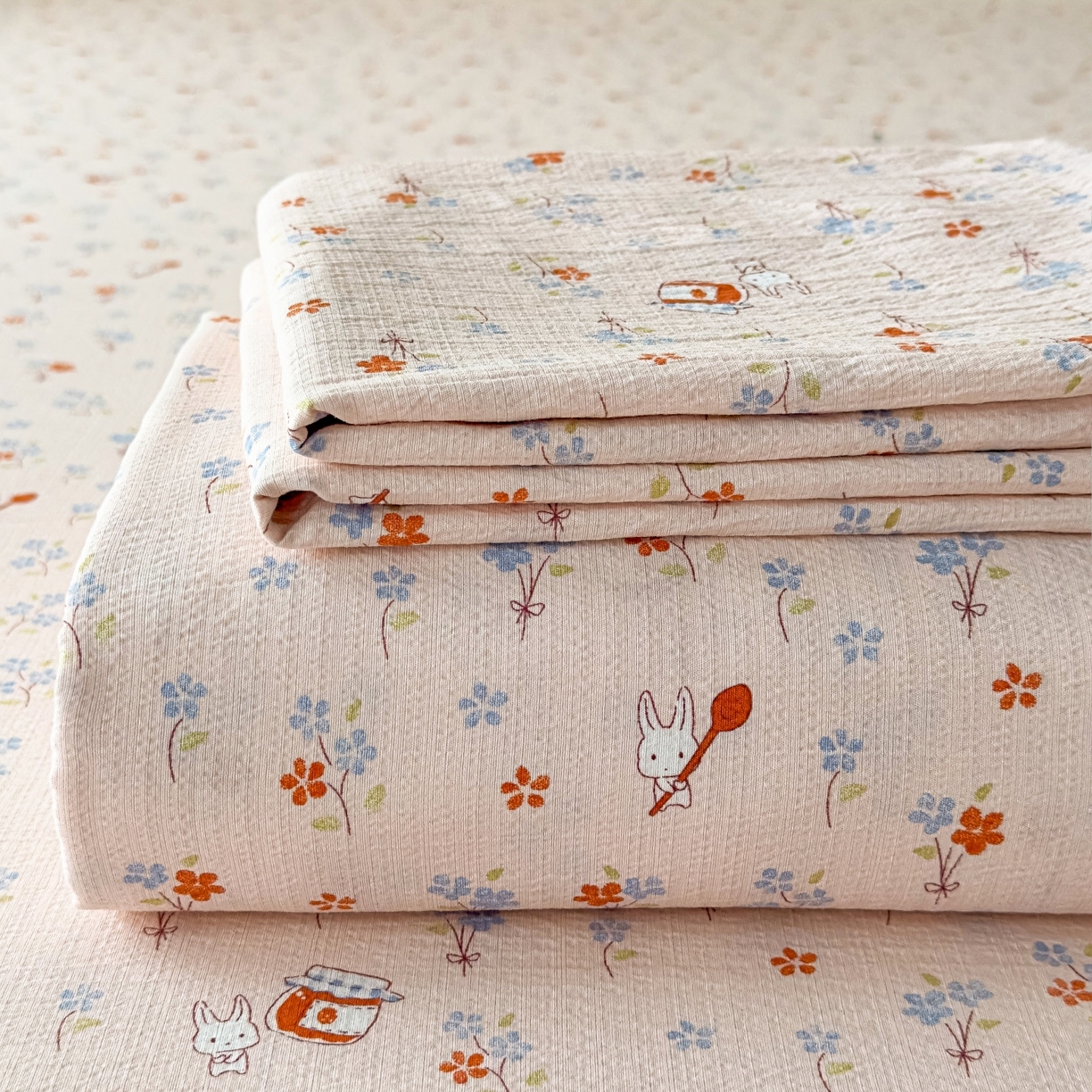 91家纺网 家纺一手货源 找家纺 （总）麦乐迪 2025新款A类云感双层纱印花床单