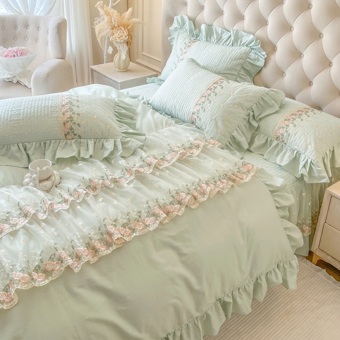 91家纺网 家纺一手货源 找家纺 瑞宝 2025新款全棉花边床裙四件套系列-落日甜茶（控价308起） 落日甜茶-青柠绿