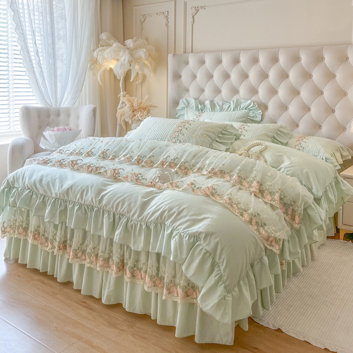 91家纺网 家纺一手货源 找家纺 瑞宝 2025新款全棉花边床裙四件套系列-落日甜茶（控价308起） 落日甜茶-青柠绿