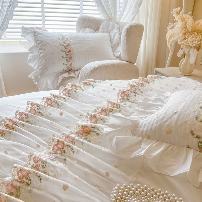 91家纺网 家纺一手货源 找家纺 瑞宝 2025新款全棉花边床裙四件套系列-落日甜茶（控价308起） 落日甜茶-奶油白