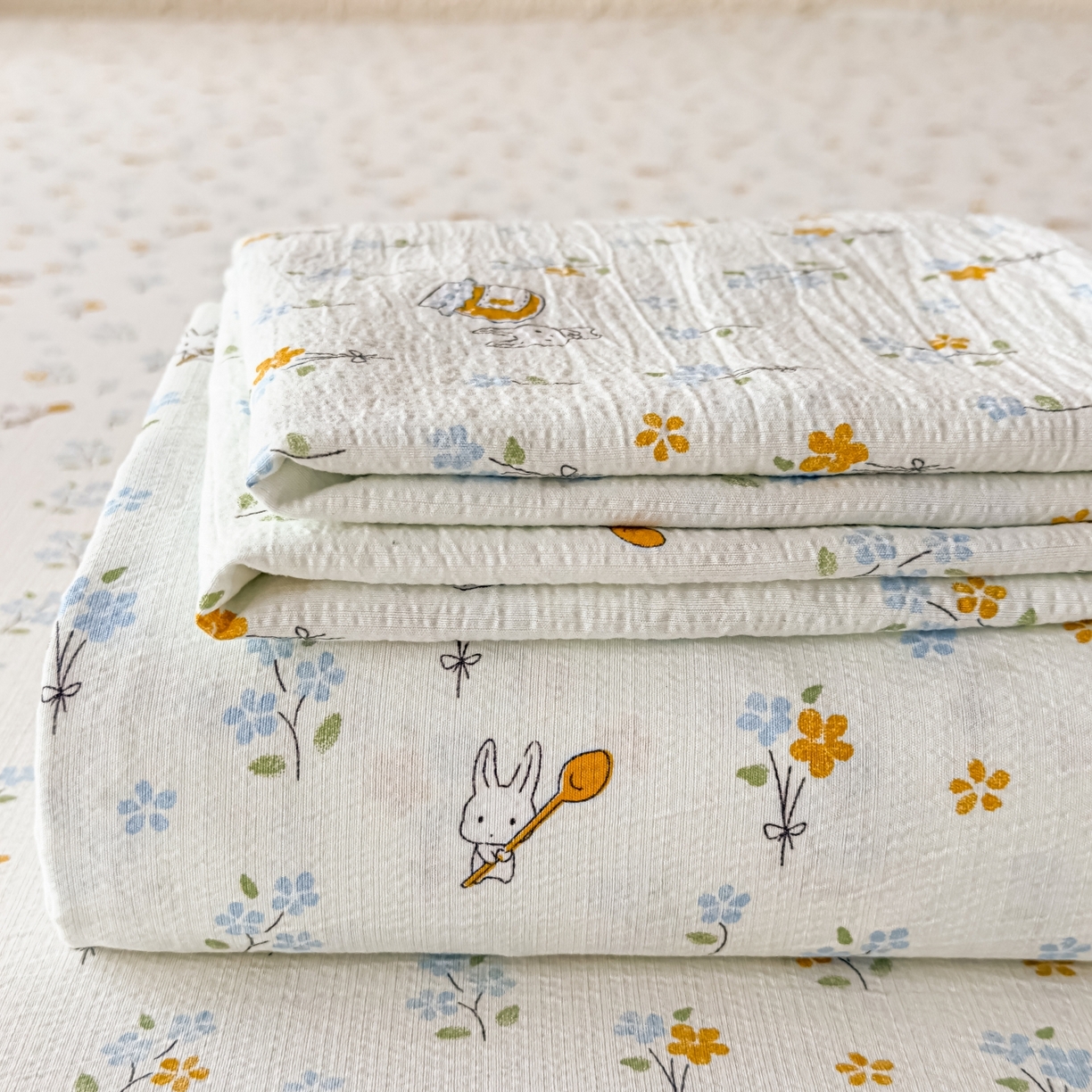 麦乐迪 2025新款A类云感双层纱印花床单 花语白兔