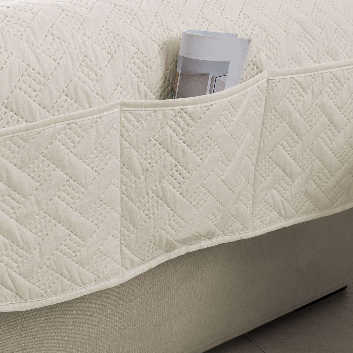 91家纺网 家纺一手货源 找家纺 飞翔家纺沙发套 2025新款乱纹加棉沙发套 米白色