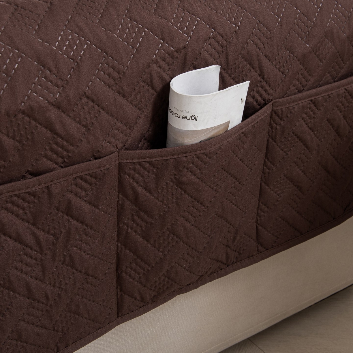 91家纺网 家纺一手货源 找家纺 飞翔家纺沙发套 2025新款乱纹加棉沙发套 咖啡色