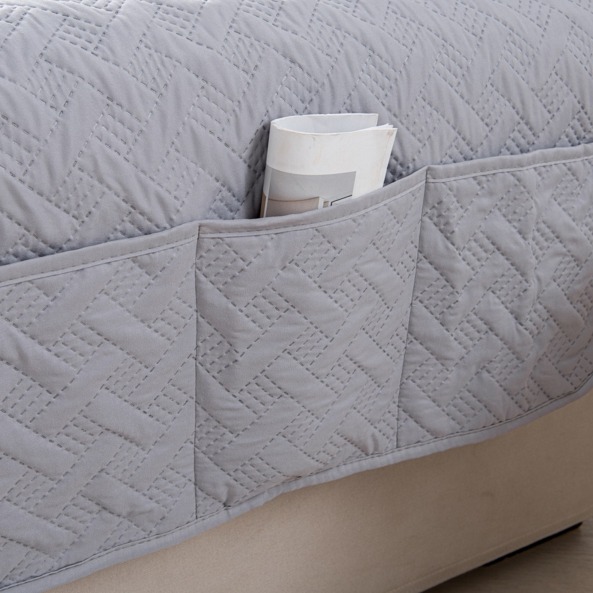 91家纺网 家纺一手货源 找家纺 飞翔家纺沙发套 2025新款乱纹加棉沙发套 浅灰色