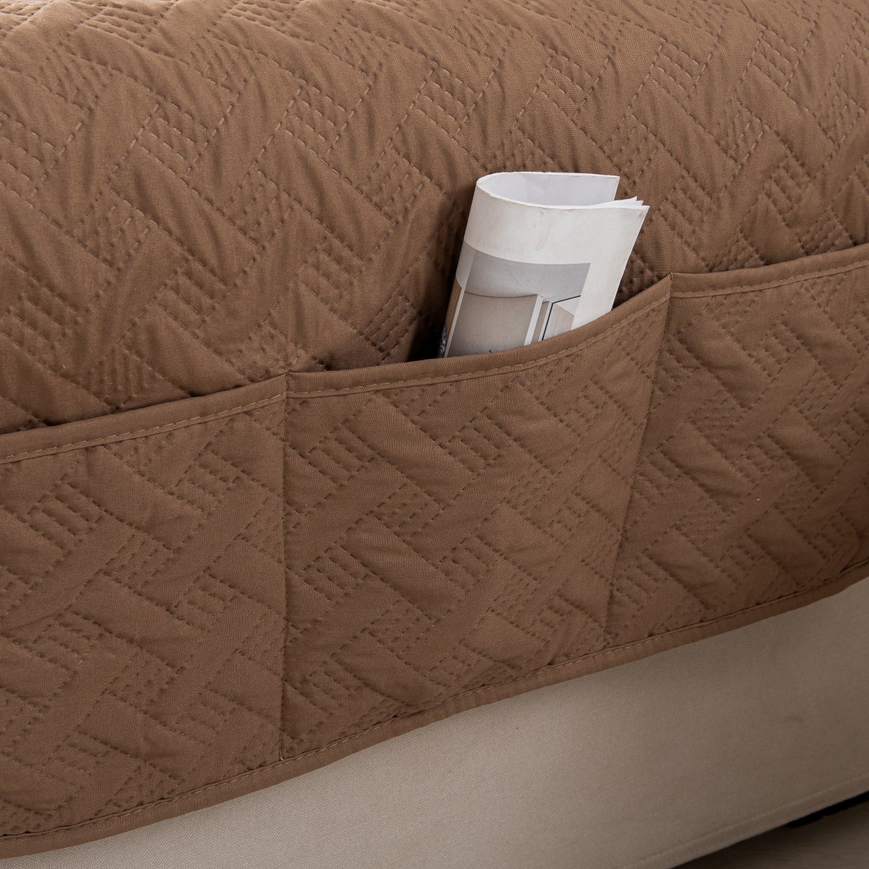 91家纺网 家纺一手货源 找家纺 飞翔家纺沙发套 2025新款乱纹加棉沙发套 卡其色