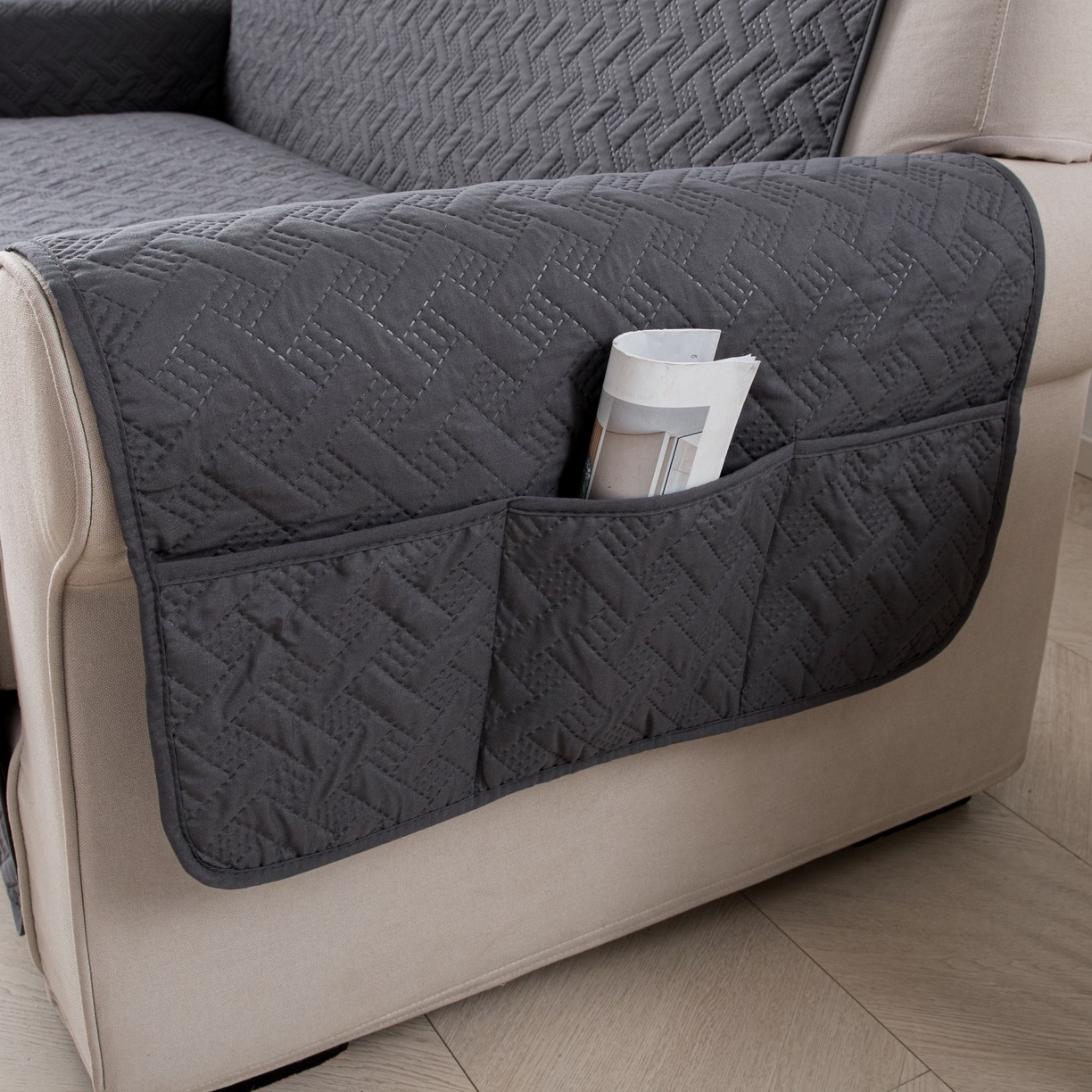 91家纺网 家纺一手货源 找家纺 飞翔家纺沙发套 2025新款乱纹加棉沙发套 中灰色