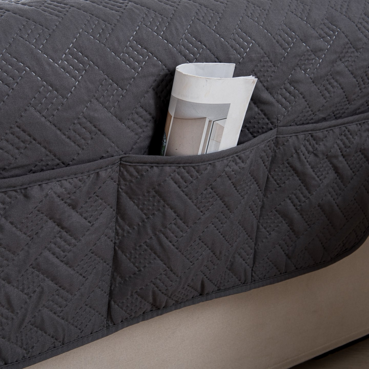 91家纺网 家纺一手货源 找家纺 飞翔家纺沙发套 2025新款乱纹加棉沙发套 中灰色