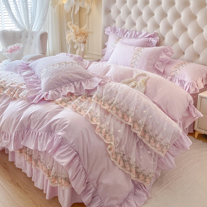 91家纺网 家纺一手货源 找家纺 瑞宝 2025新款全棉花边床裙三件套系列-落日甜茶 落日甜茶-甜紫