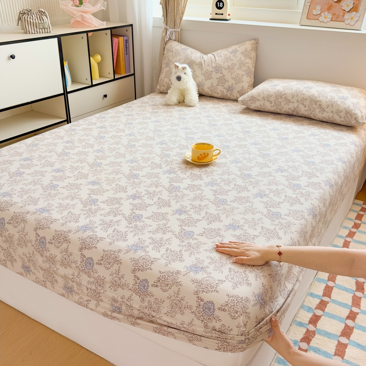 91家纺网 家纺一手货源 找家纺 麦乐迪 2025新款A类云感双层纱印花床笠 复古堇花