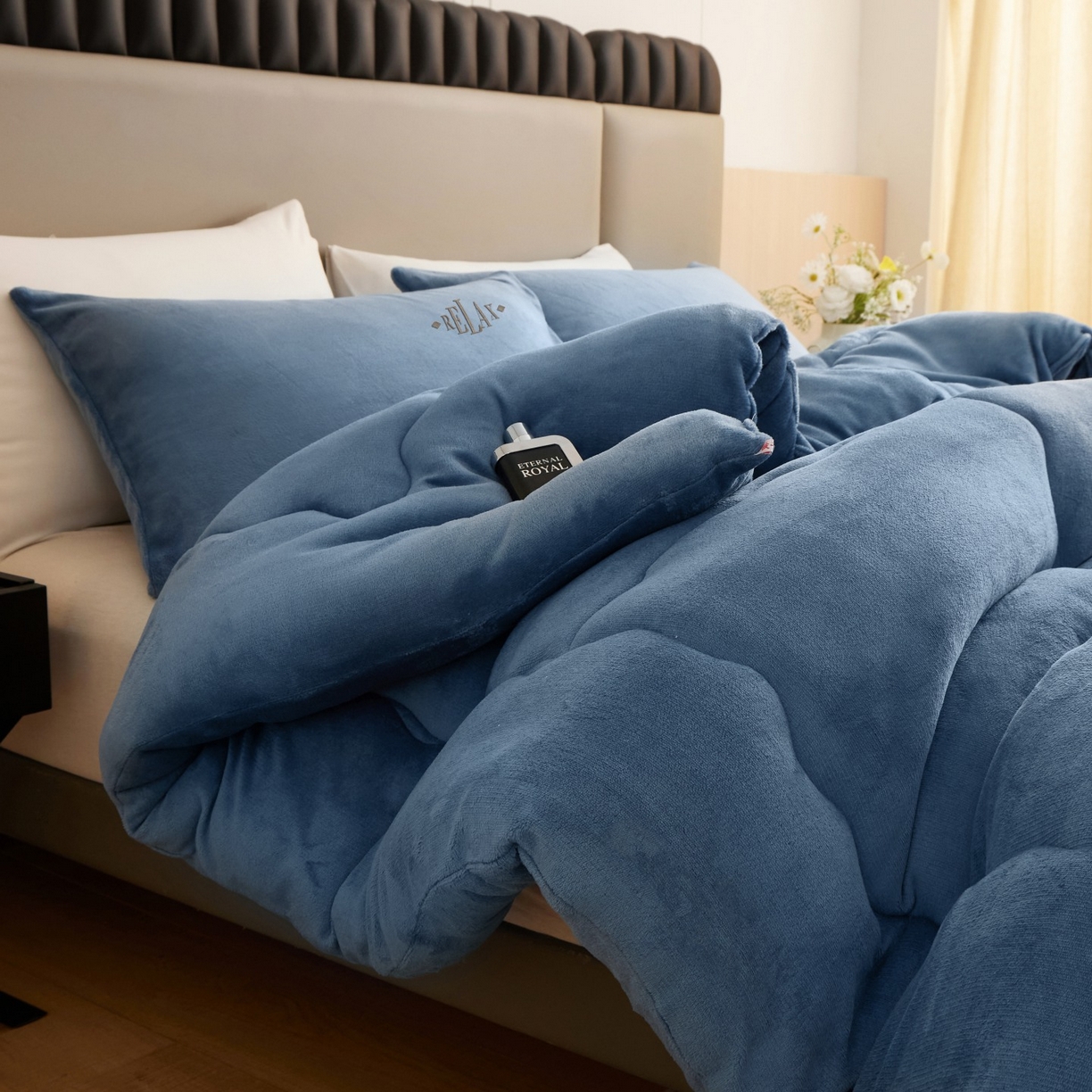 91家纺网 家纺一手货源 找家纺 百花王 2025新款牛奶绒刺绣款冬被被子被芯 蓝色