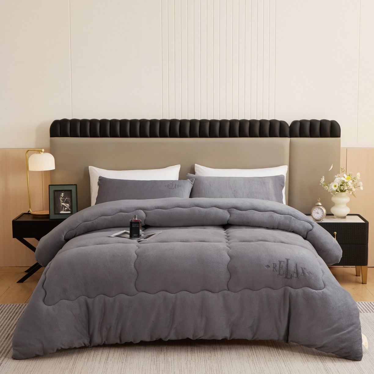 91家纺网 家纺一手货源 找家纺 百花王 2025新款牛奶绒刺绣款冬被被子被芯 灰色