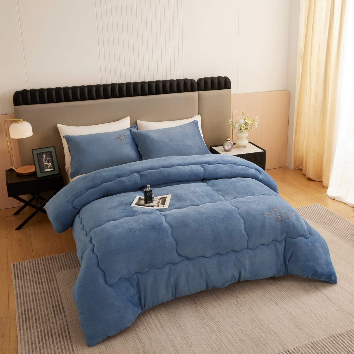 91家纺网 家纺一手货源 找家纺 百花王 2025新款牛奶绒刺绣款冬被被子被芯 蓝色