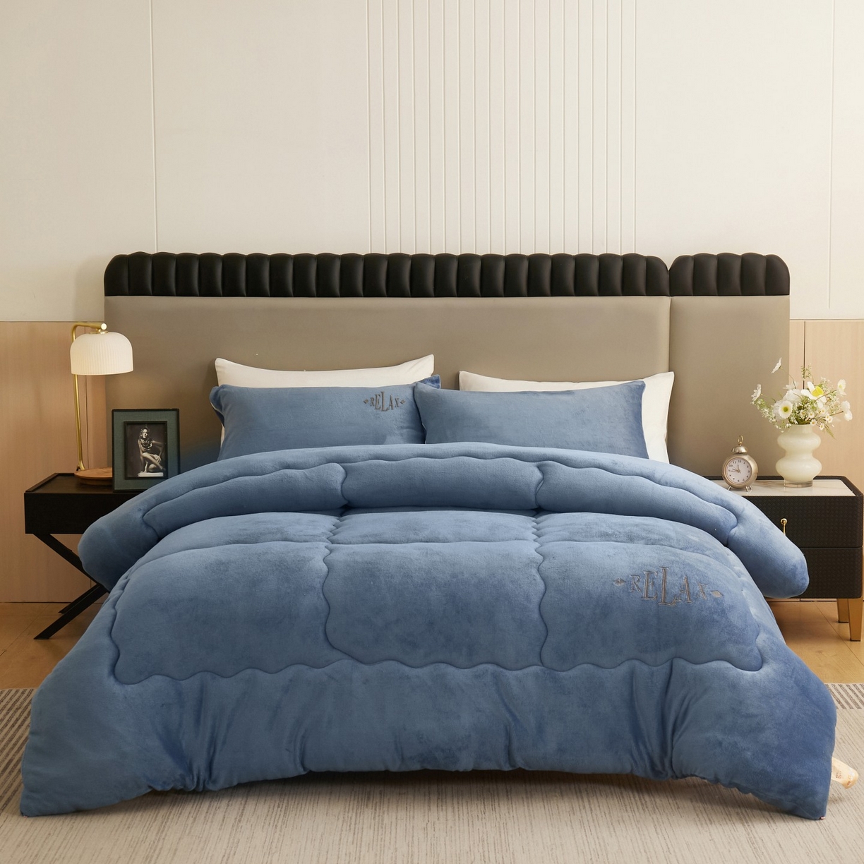 91家纺网 家纺一手货源 找家纺 （总）百花王 2025新款牛奶绒刺绣款冬被被子被芯