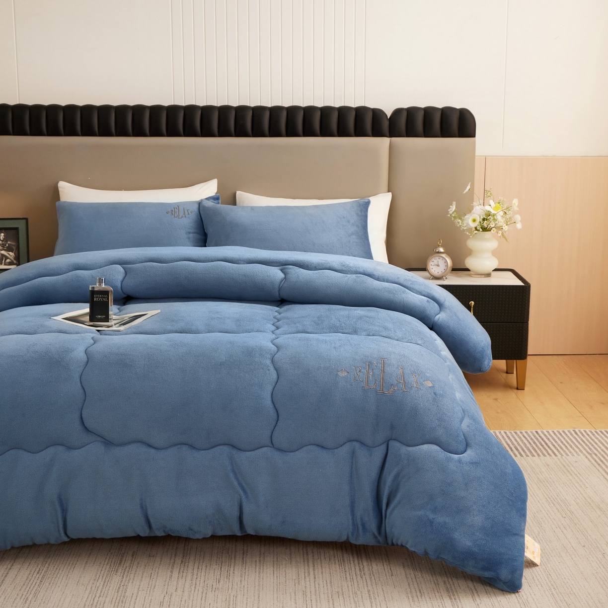 91家纺网 家纺一手货源 找家纺 （总）百花王 2025新款牛奶绒刺绣款冬被被子被芯