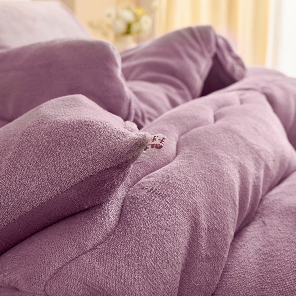 91家纺网 家纺一手货源 找家纺 百花王 2025新款牛奶绒刺绣款冬被被子被芯 紫色