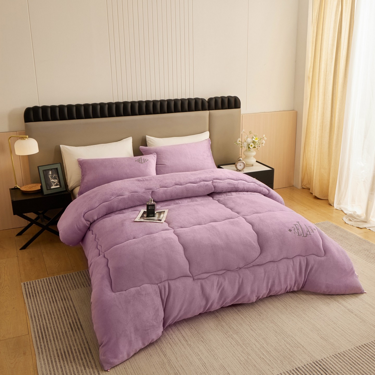 91家纺网 家纺一手货源 找家纺 百花王 2025新款牛奶绒刺绣款冬被被子被芯 紫色