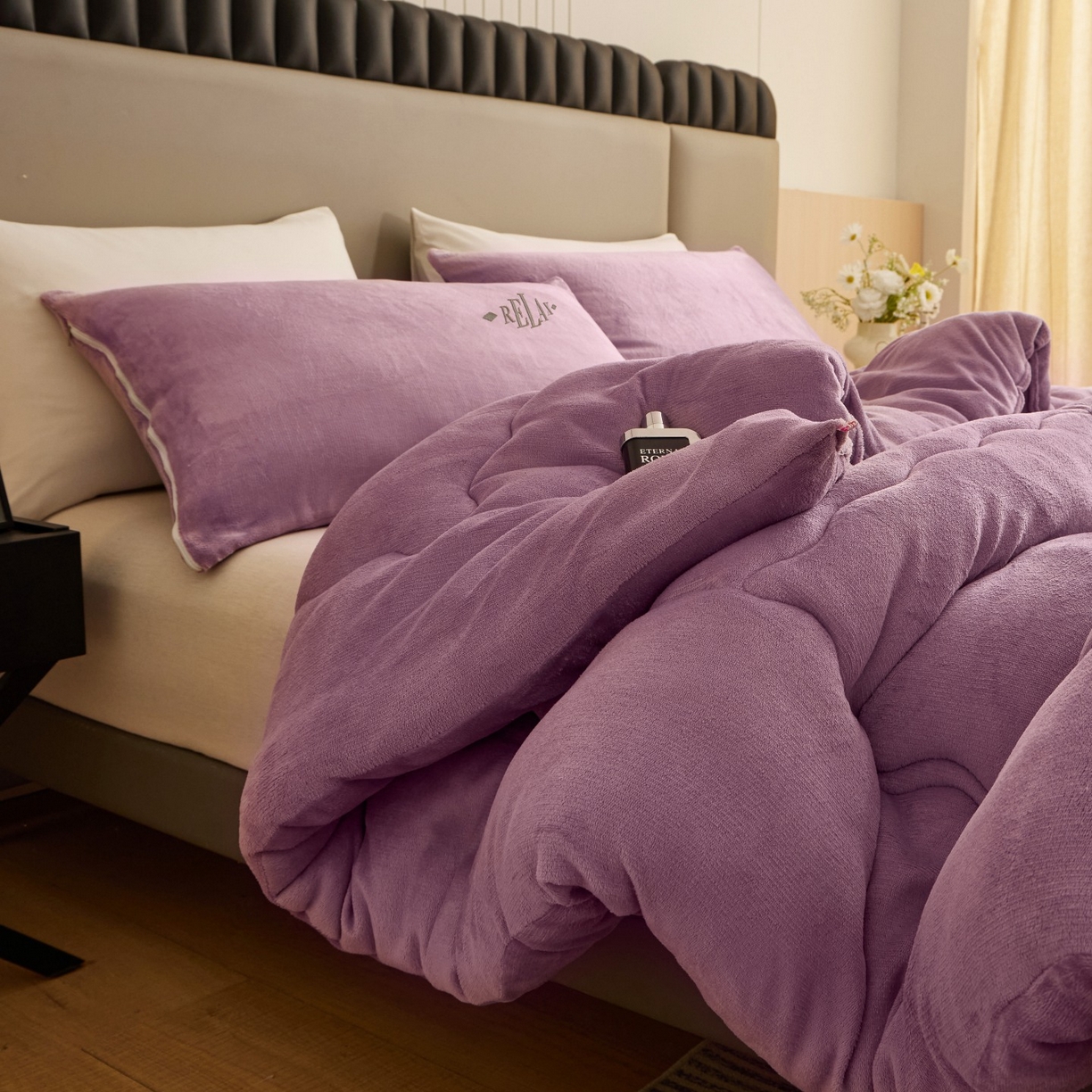 91家纺网 家纺一手货源 找家纺 百花王 2025新款牛奶绒刺绣款冬被被子被芯 紫色
