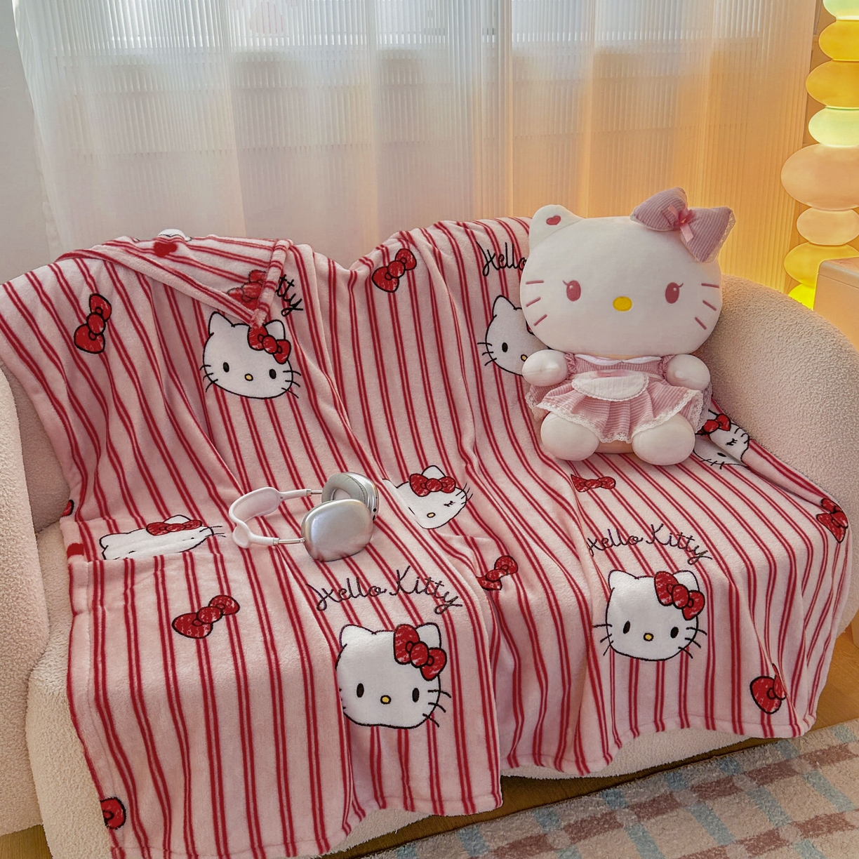 91家纺网 家纺一手货源 找家纺 花满路 2025新款亲肤舒适卡通系列毛毯 线条kitty