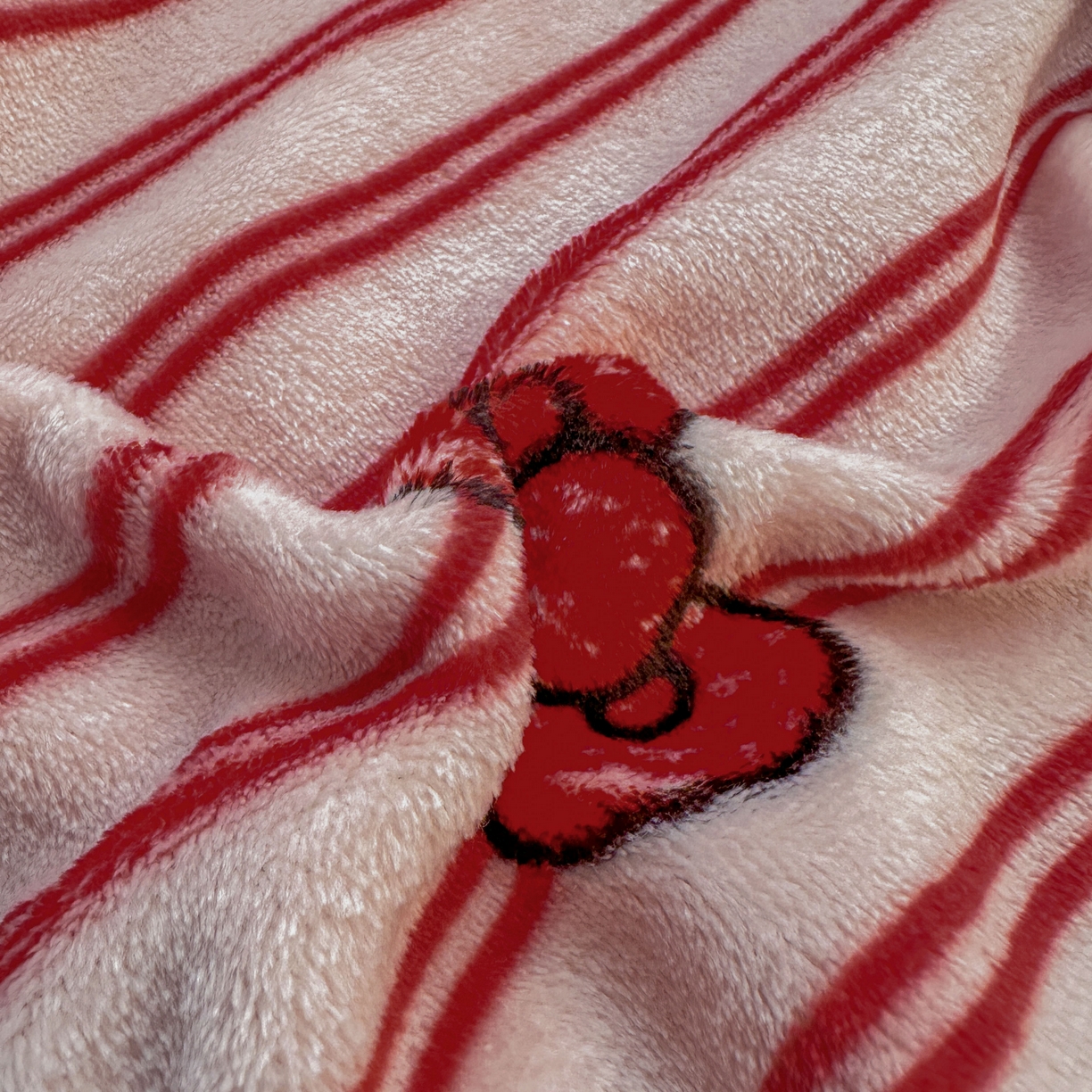 91家纺网 家纺一手货源 找家纺 花满路 2025新款亲肤舒适卡通系列毛毯 线条kitty