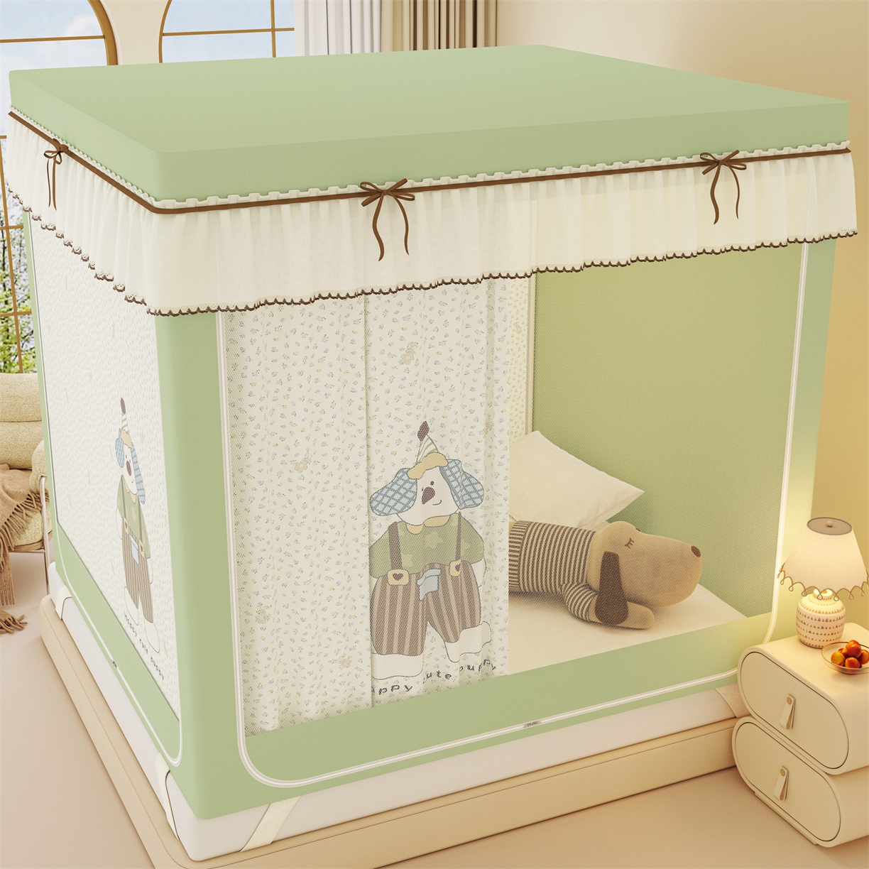 91家纺网 家纺一手货源 找家纺 艾晶美家纺有限公司 2025新款大版花卡通家用坐式遮光床帘蚊帐 帅气狗