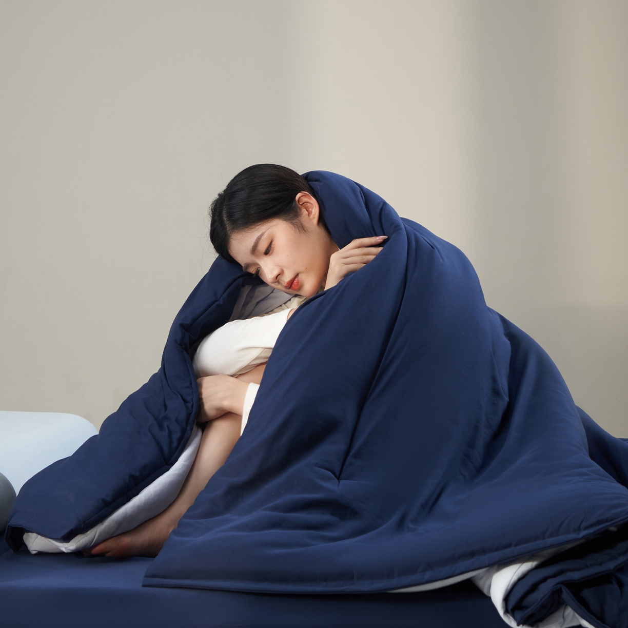 91家纺网 家纺一手货源 找家纺 星巴k家纺 2025新款子母被冬被深睡控温被·Pro2.0某朵同款控温深睡被被子被芯 深睡蓝