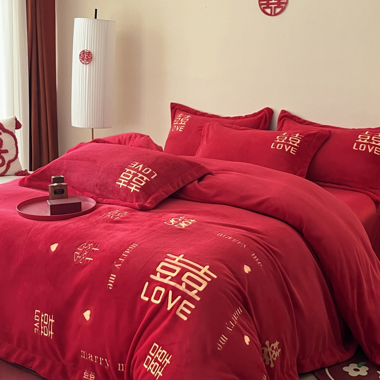 91家纺网 家纺一手货源 找家纺 欧乐蒂 2025新款高克重牛奶绒刺绣四件套-家家有喜 家家有喜-金