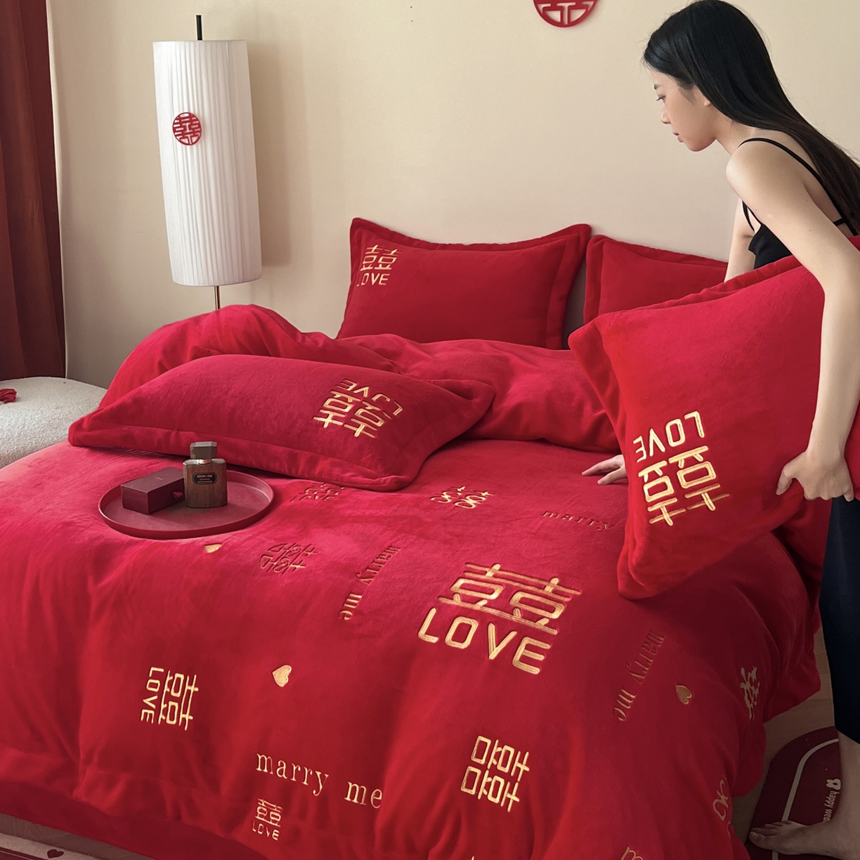 91家纺网 家纺一手货源 找家纺 欧乐蒂 2025新款高克重牛奶绒刺绣四件套-家家有喜 家家有喜-金