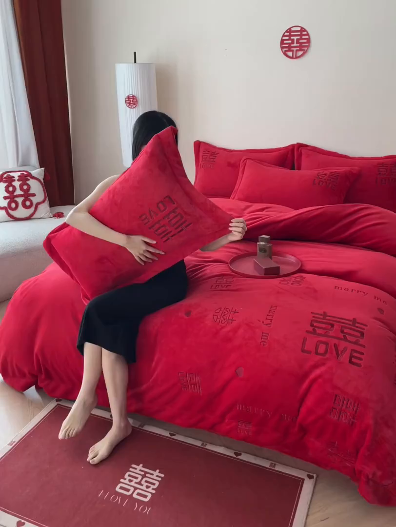 91家纺网 家纺一手货源 找家纺 （总）欧乐蒂 2025新款高克重牛奶绒刺绣四件套-家家有喜