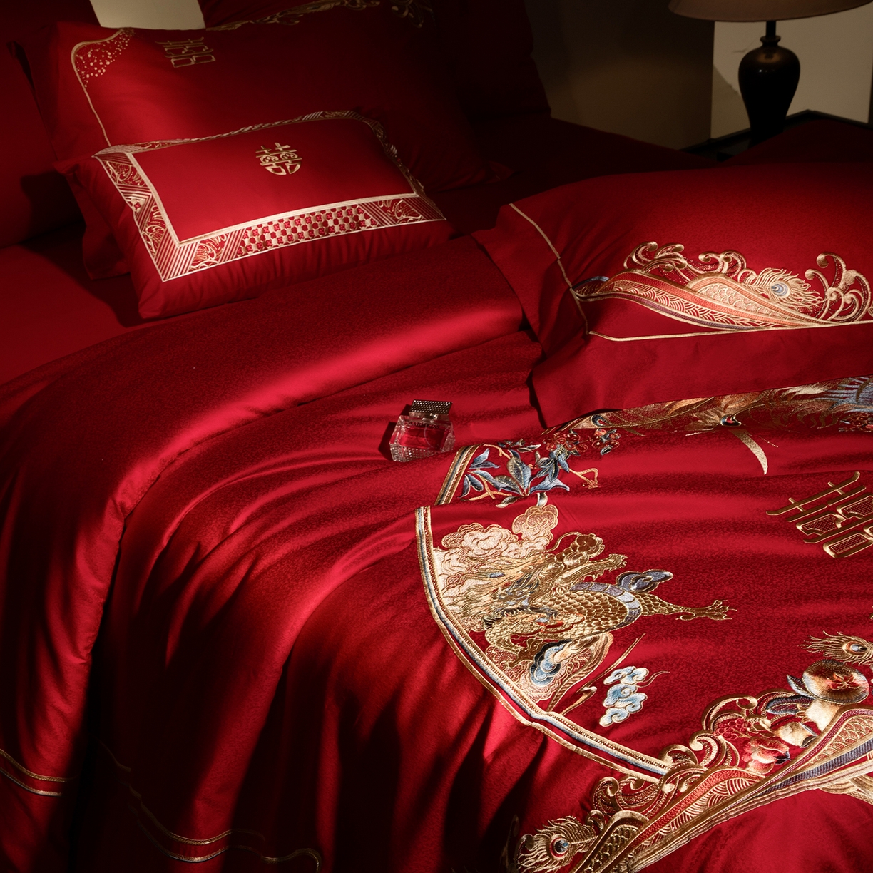 91家纺网 家纺一手货源 找家纺 （总）佳汐蓝家纺 2025新款100支全棉刺绣婚庆四件套-宫囍龙凤