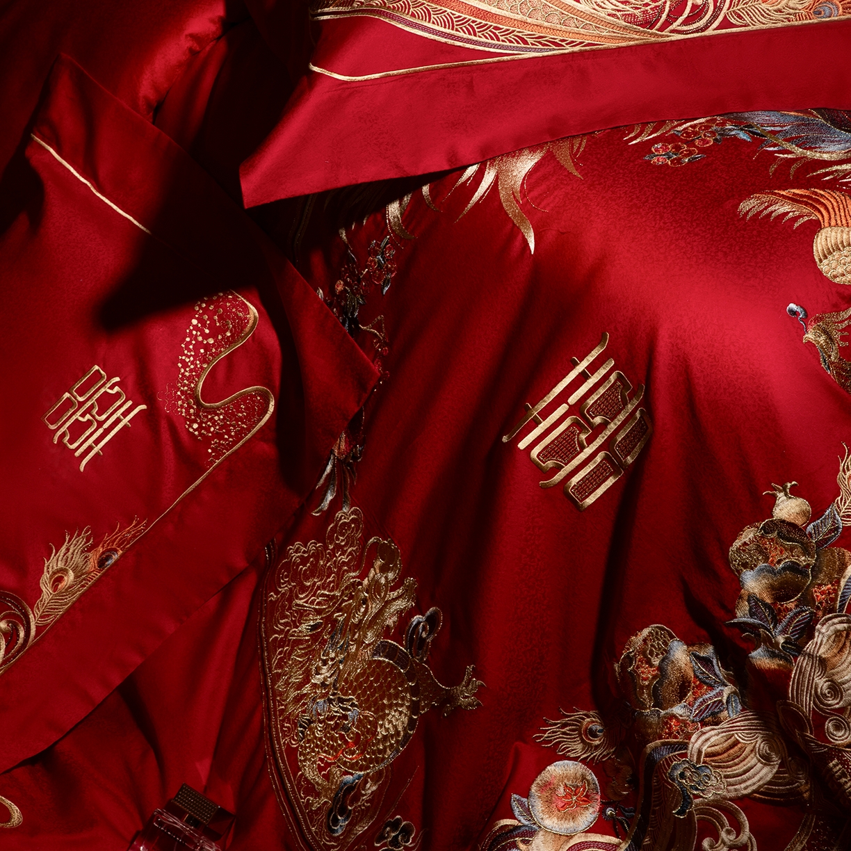 91家纺网 家纺一手货源 找家纺 （总）佳汐蓝家纺 2025新款100支全棉刺绣婚庆四件套-宫囍龙凤