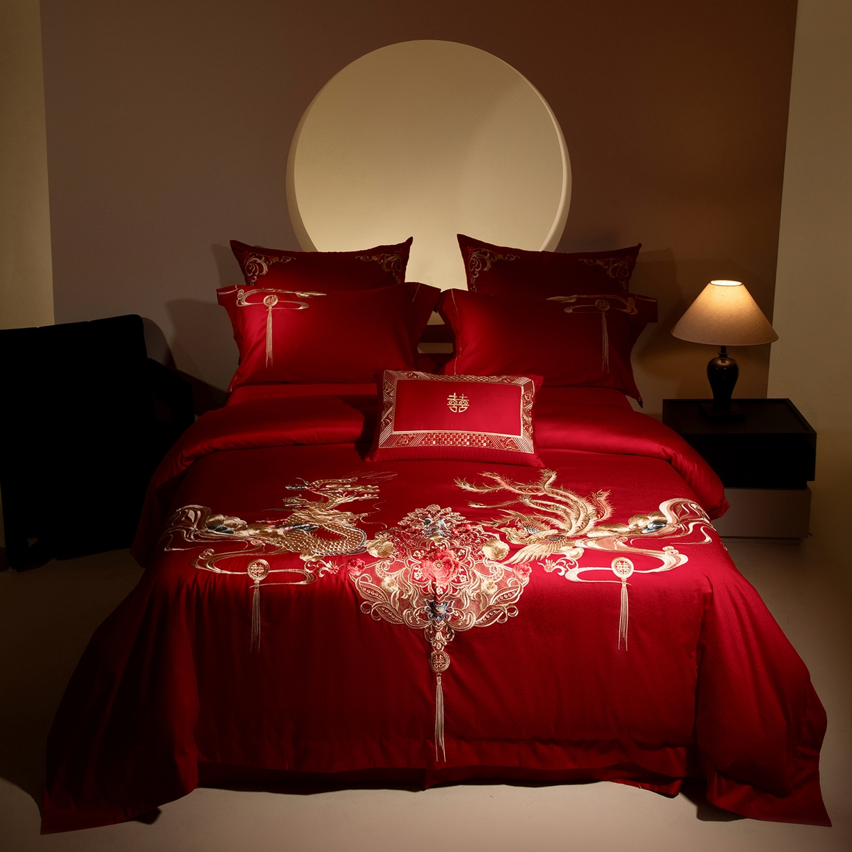 91家纺网 家纺一手货源 找家纺 （总）佳汐蓝家纺 2025新款100支贡缎提花全棉刺绣婚庆四件套-相亲相爱