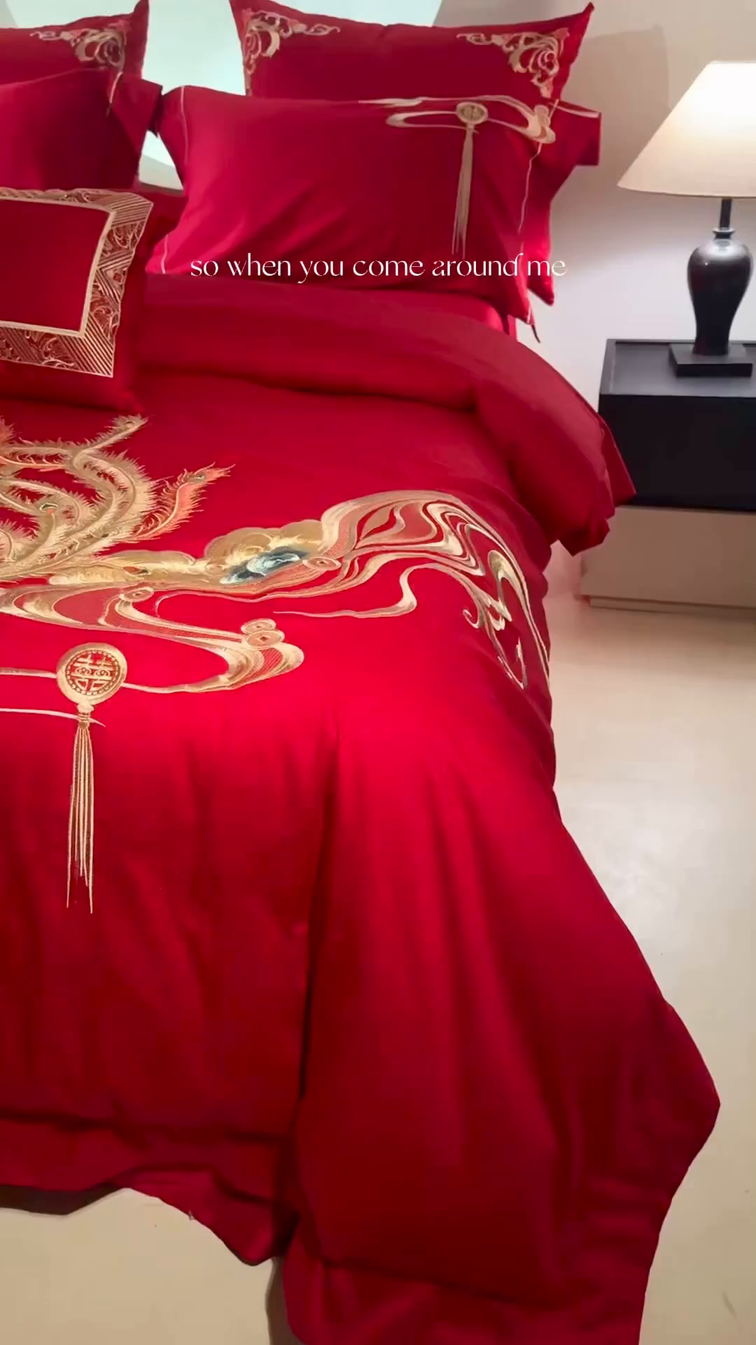 91家纺网 家纺一手货源 找家纺 （总）佳汐蓝家纺 2025新款100支贡缎提花全棉刺绣婚庆四件套-相亲相爱