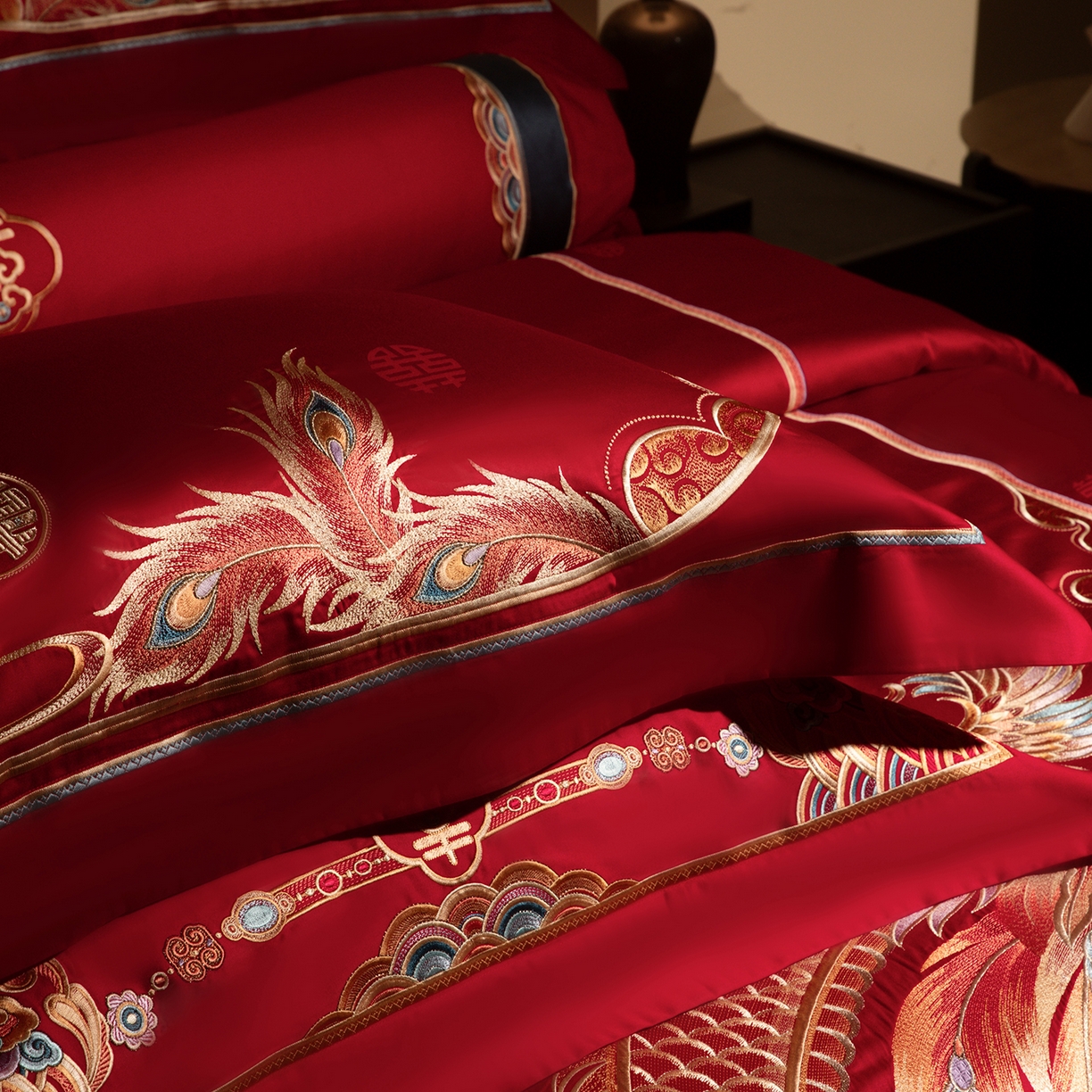 91家纺网 家纺一手货源 找家纺 （总）佳汐蓝家纺 2025新款100支贡缎提花全棉刺绣婚庆四件套-龙凤喜合