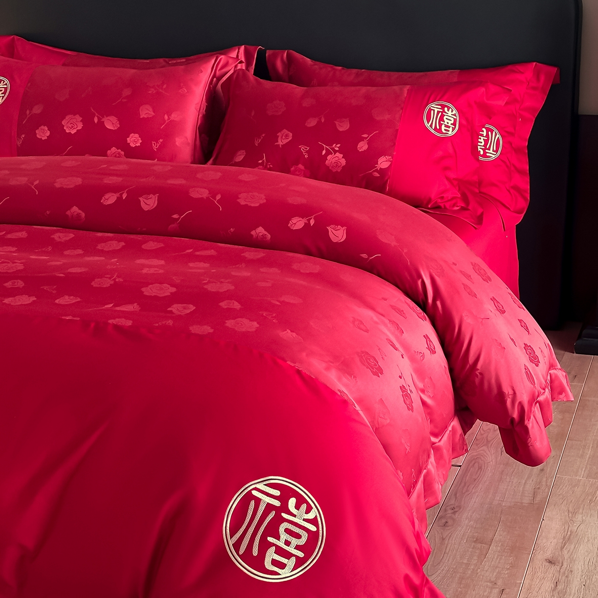 91家纺网 家纺一手货源 找家纺 （总）女子家纺 2025新款亲肤棉提花婚庆四件套