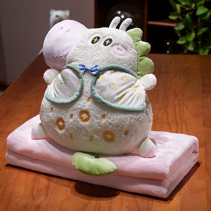 91家纺网 家纺一手货源 找家纺 仟亿莱 2025新款马上有钱领结小马三用抱枕毯 三用星星眼领结小马-2