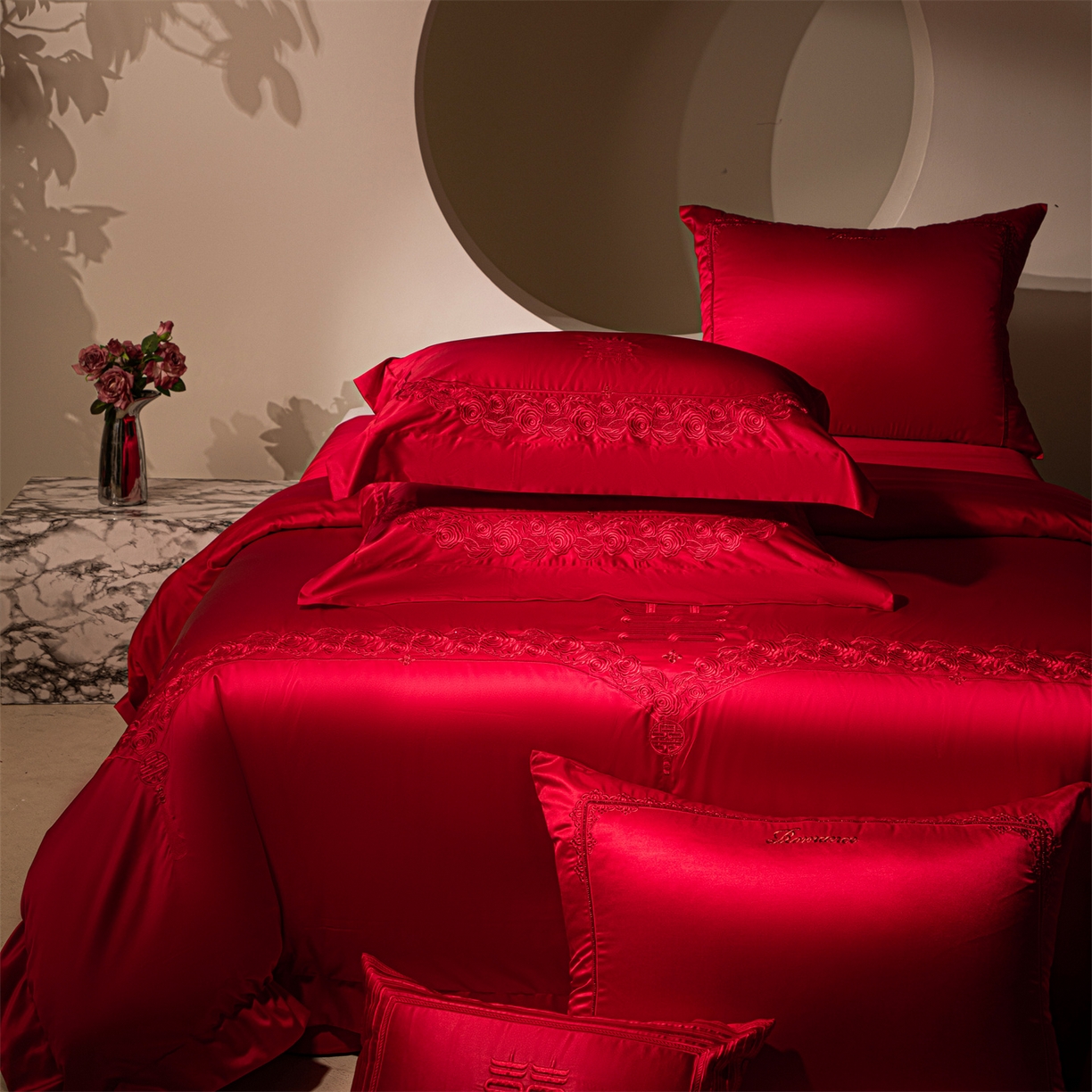 91家纺网 家纺一手货源 找家纺 （总）佳汐蓝家纺 2025新款100支全棉刺绣婚庆四件套-甜蜜时光