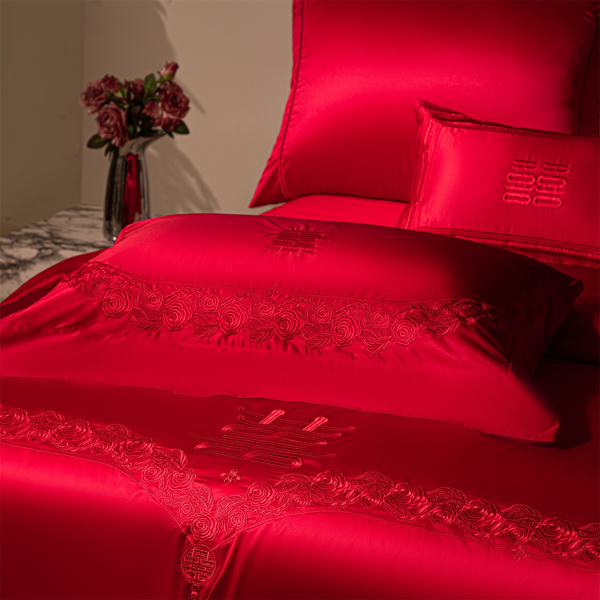 91家纺网 家纺一手货源 找家纺 （总）佳汐蓝家纺 2025新款100支全棉刺绣婚庆四件套-甜蜜时光