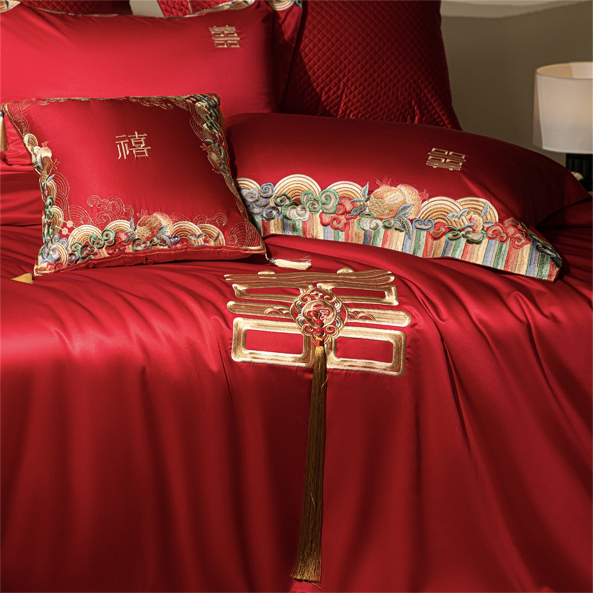 91家纺网 家纺一手货源 找家纺 （总）佳汐蓝家纺 2025新款100支全棉刺绣婚庆四件套-喜传祥瑞