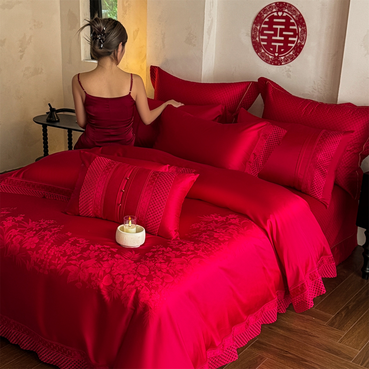 91家纺网 家纺一手货源 找家纺 （总）佳汐蓝家纺 2025新款100支贡缎提花全棉刺绣婚庆四件套-繁花佩影